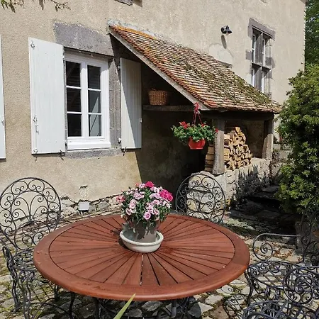 Chambres D'Hotes Domaine Des Formes Effiat Exterior photo